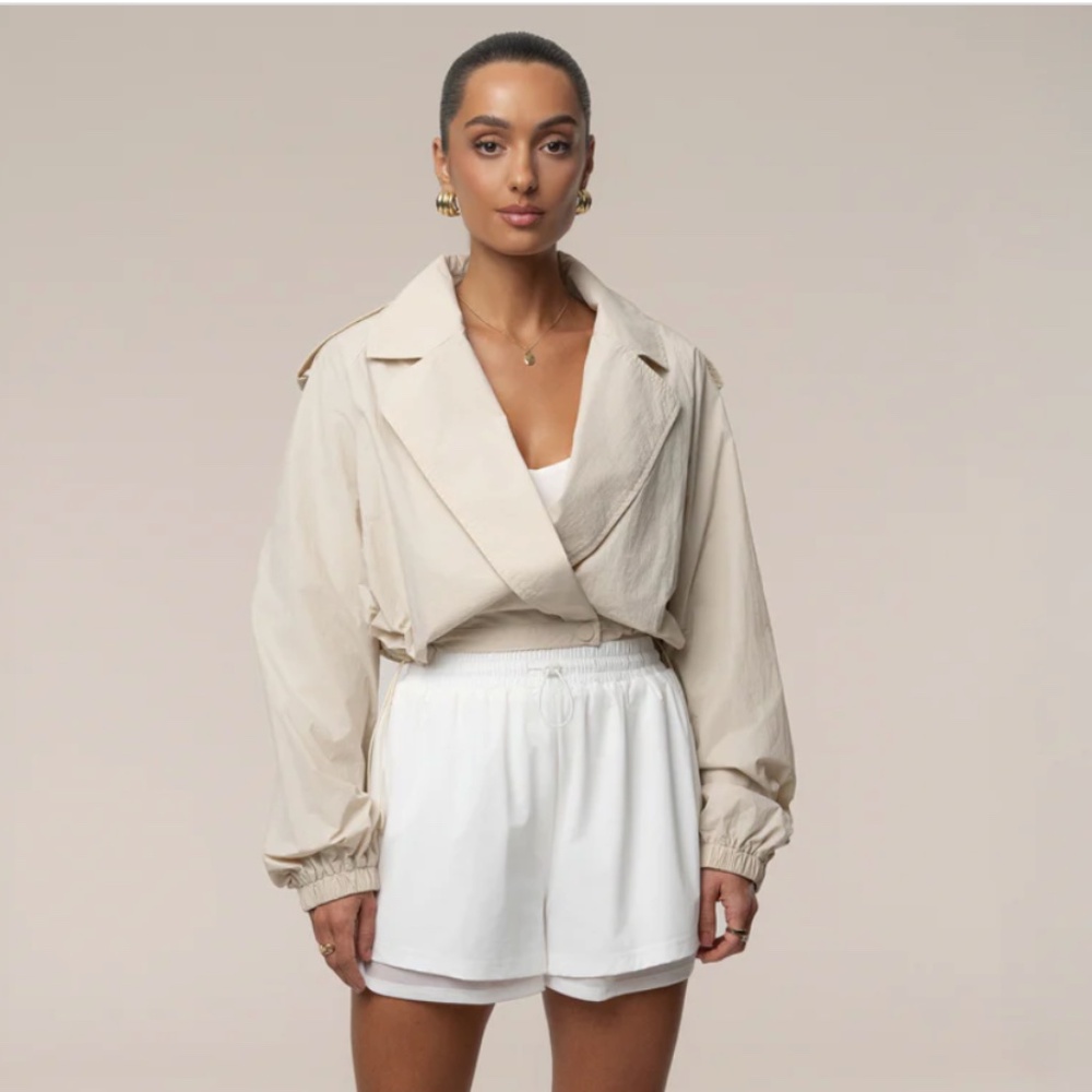 Cream In Motion Cropped Jacket